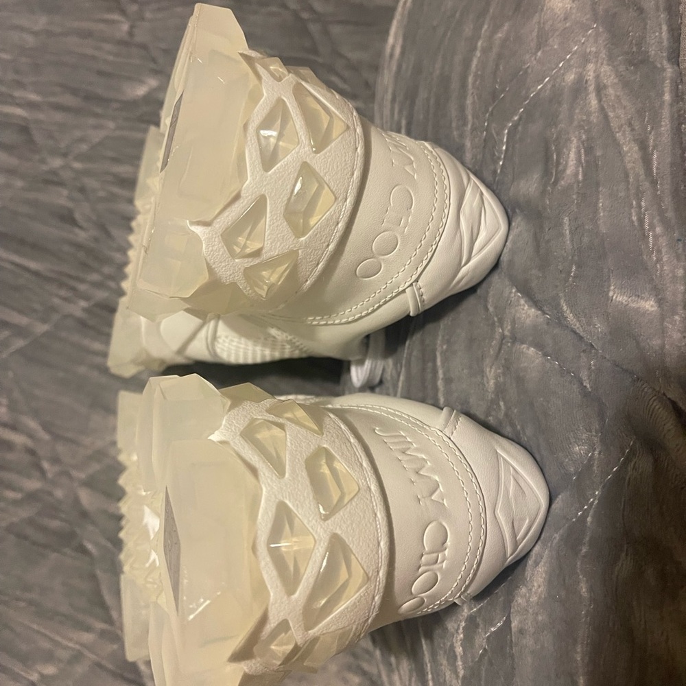 White Jimmy Choo Diamond Leather low-top Sneakers!